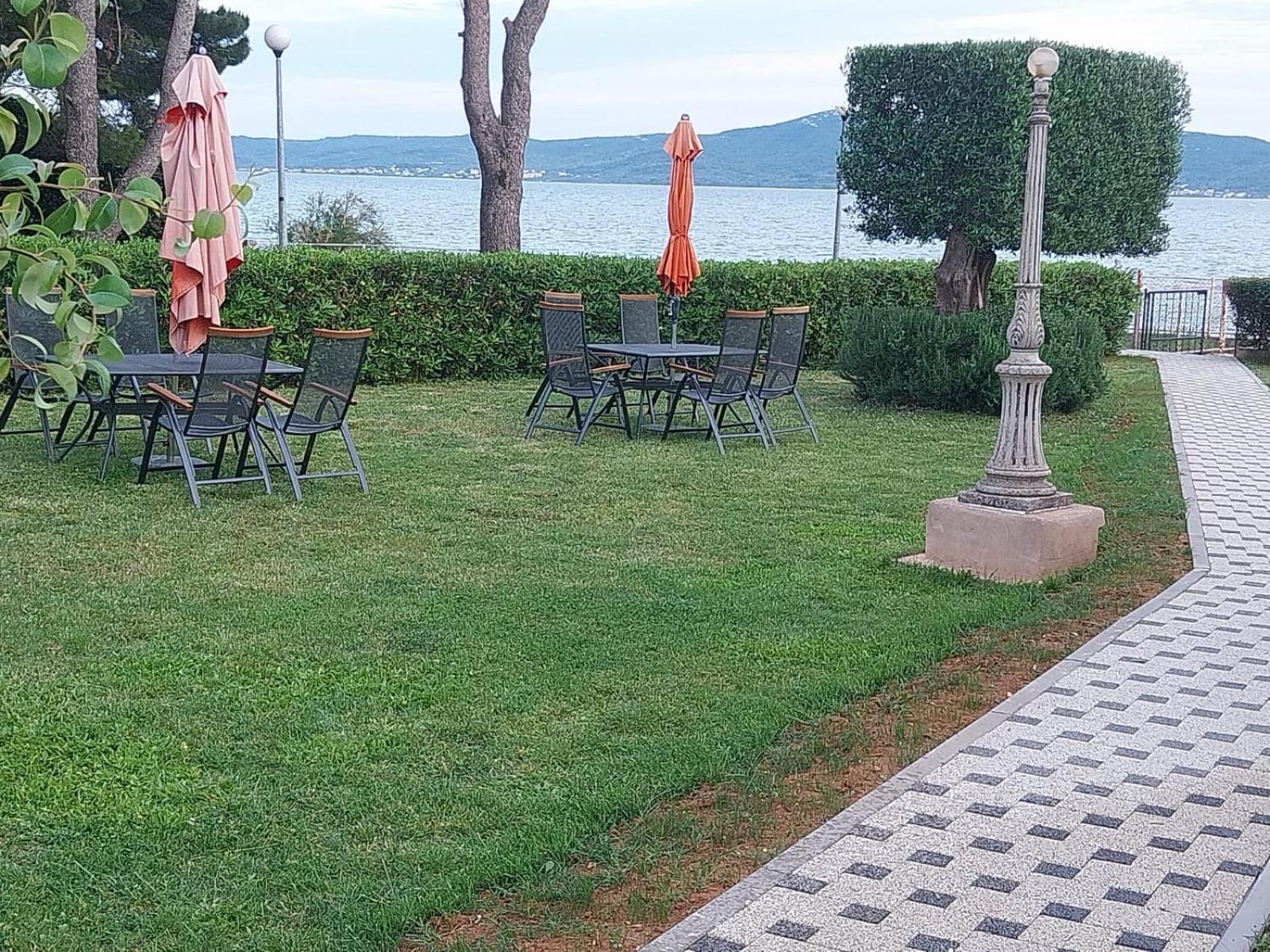 Apartments Becky On A Sandy Beach Without Crowd Sukošan Kültér fotó
